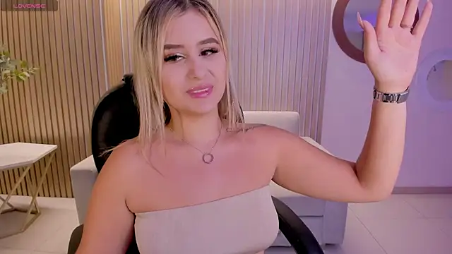 AnnaBrooks1 online show from 01/02/25, 07:51