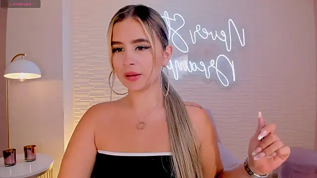 AnnaBrooks1 online show from 01/27/25, 07:24