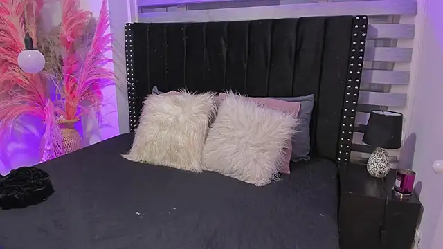 Sofiia-Rubb online show from 12/24/24, 04:22