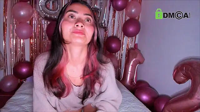 Lauren A online show from 12/05/24, 04:34