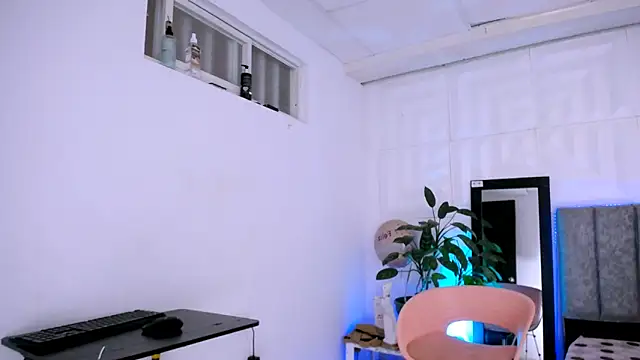 nataly red online show from 09/13/25, 06:40