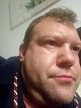 Snapshot of 6Montana6 chatting on 11/06/25, 09:43 6Montana6 online show from 11/06/25, 09:43