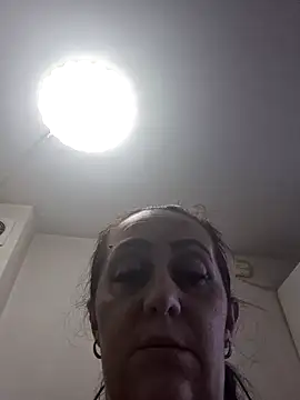 AvaLloyd online show from 01/20/25, 01:32