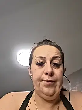 Snapshot of AvaLloyd chatting on 02/15/26, 03:03 AvaLloyd online show from 02/15/26, 03:03
