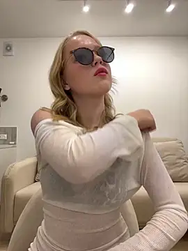 Little Forest ELF online show from 10/25/25, 02:02