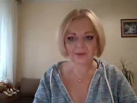 SofiyaPetrova online show from 12/05/24, 11:16