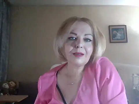 Snapshot of SofiyaPetrova chatting on 10/21/25, 03:35 SofiyaPetrova online show from 10/21/25, 03:35