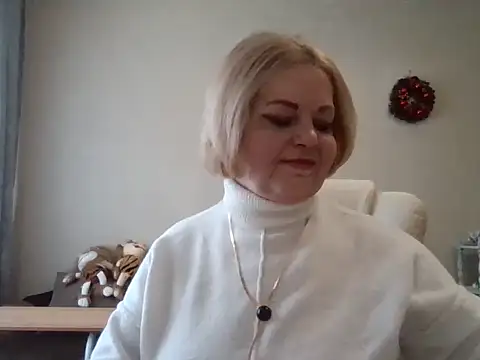 SofiyaPetrova online show from 02/04/26, 12:11