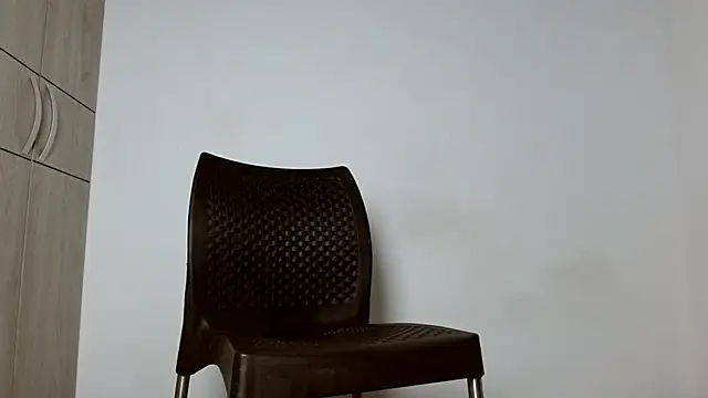 Muscle Brown10 online show from 05/20/26, 12:44