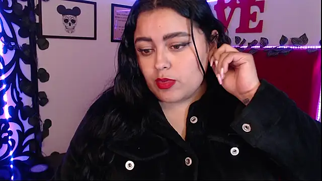 moon sunflower online show from 12/19/24, 07:07
