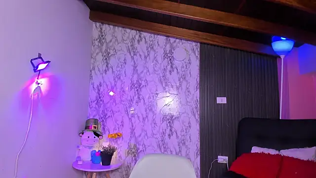 chloe blue online show from 09/25/25, 11:14