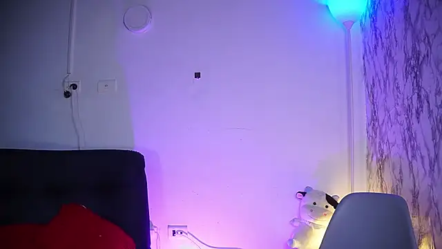 chloe blue online show from 12/02/25, 11:26