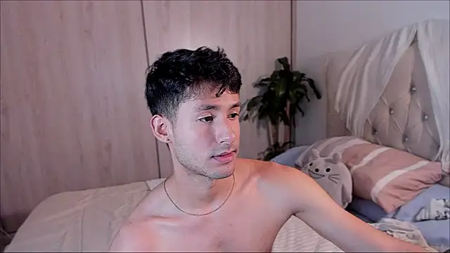 dimitri targaryen online show from 09/18/25, 01:18