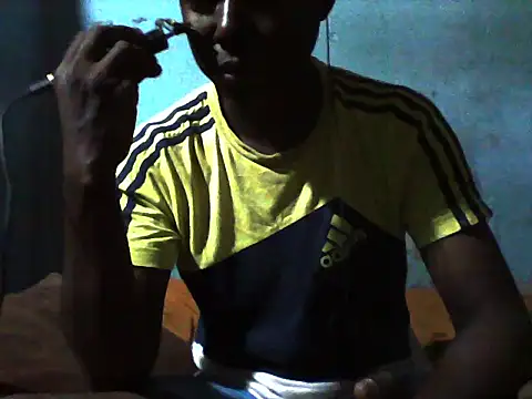 Snapshot of little__joy chatting on 12/03/25, 08:18 little joy online show from 12/03/25, 08:18