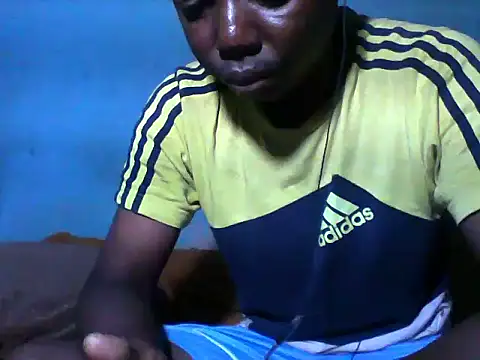 Snapshot of little__joy chatting on 12/16/25, 05:56 little joy online show from 12/16/25, 05:56