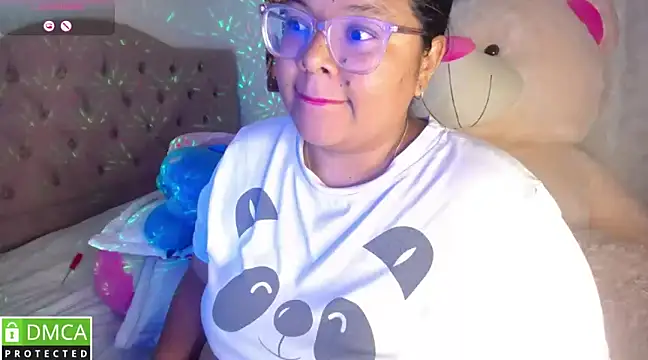KittyHot20 online show from 12/29/24, 01:02