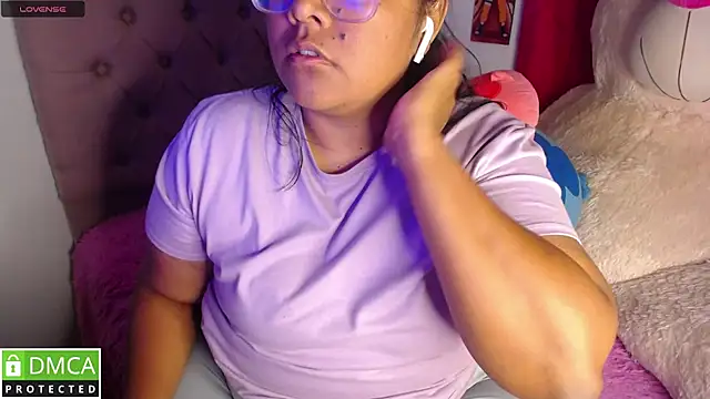 KittyHot20 online show from 12/14/25, 01:33