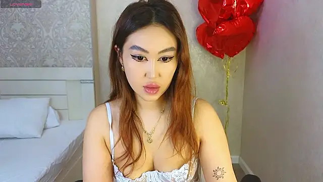 Diana Moon  online show from 02/20/26, 01:24