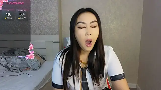 Diana Moon  online show from 07/28/26, 02:07