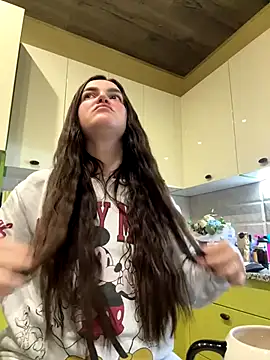 Snapshot of Karolina_llove chatting on 10/19/25, 08:20 Karolina llove online show from 10/19/25, 08:20