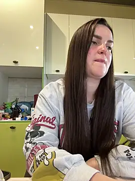 Karolina llove online show from 11/07/25, 10:59