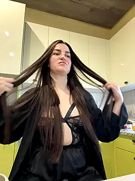 Karolina llove online show from 11/10/25, 11:20