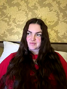 Karolina llove online show from 11/26/25, 12:33