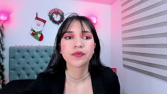 lina bedoya  online show from 12/11/24, 11:41