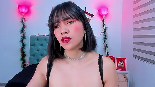 lina bedoya  online show from 12/13/24, 11:34