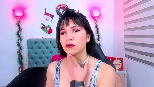 lina bedoya  online show from 12/20/24, 11:43