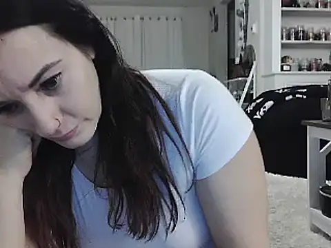 CrystalLakeXO online show from 12/18/24, 05:48