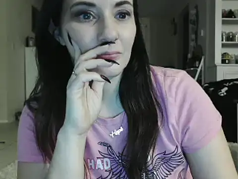 CrystalLakeXO online show from 01/01/25, 10:43