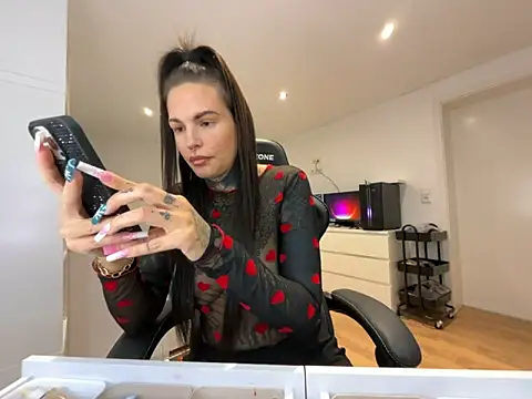 AileenInkOfficial online show from 12/12/24, 05:59