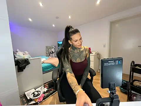 AileenInkOfficial online show from 12/21/24, 05:40