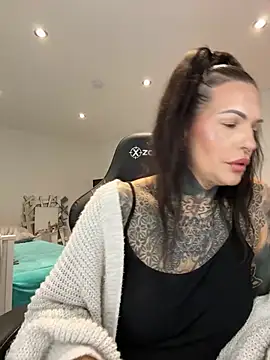 AileenInkOfficial online show from 12/31/24, 12:57