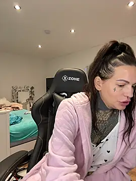 AileenInkOfficial online show from 01/02/25, 04:52