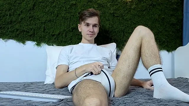 Snapshot of Joseph__Quinn chatting on 11/28/25, 06:38 Joseph Quinn online show from 11/28/25, 06:38