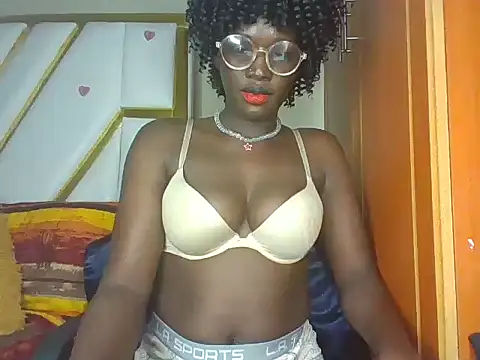 cutesmiling online show from 03/07/25, 08:23