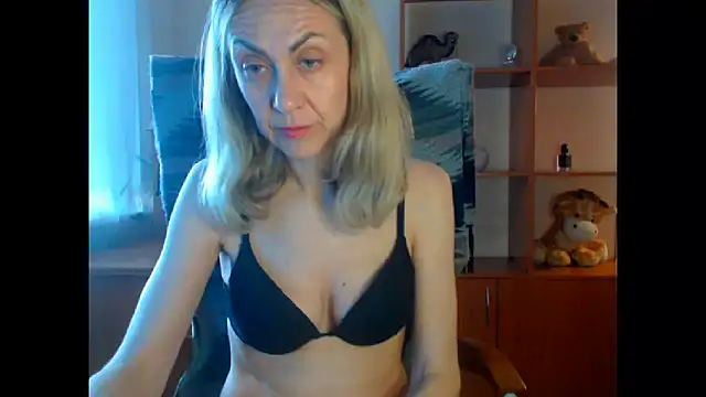 Tanya6547 online show from 06/08/26, 10:26