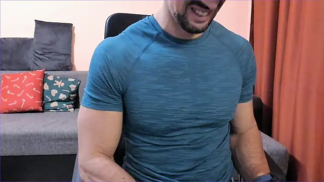 HotHunkTrainer online show from 12/17/24, 12:33