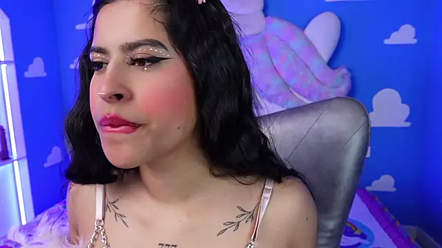 miss romyna online show from 12/18/24, 11:02