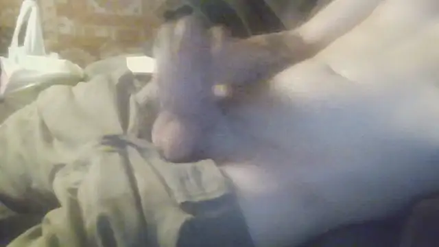 Snapshot of Irishman9077 chatting on 10/19/25, 04:02 Irishman9077 online show from 10/19/25, 04:02