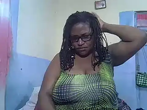 Snapshot of sexy_bigboobss chatting on 09/25/25, 07:34 sexy bigboobss online show from 09/25/25, 07:34