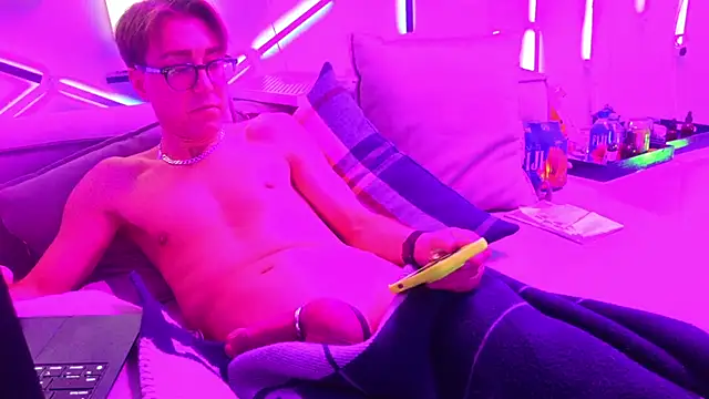 Snapshot of YouLikeBigDick9 chatting on 01/23/25, 05:35 YouLikeBigDick9 online show from 01/23/25, 05:35