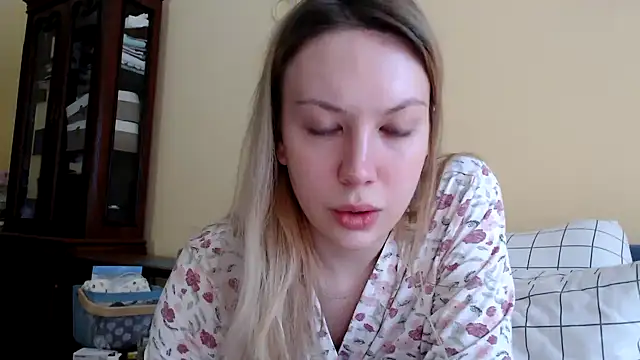 Snapshot of Scarlettford chatting on 02/20/25, 10:59 Scarlettford online show from 02/20/25, 10:59