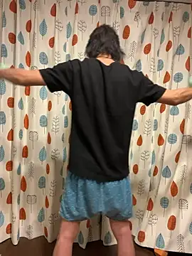 Snapshot of Katakuriko-Denpun chatting on 10/06/25, 01:19 Katakuriko-Denpun online show from 10/06/25, 01:19