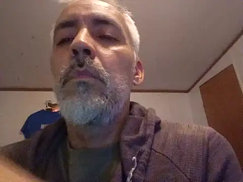 Xoc8  online show from 02/16/25, 07:49
