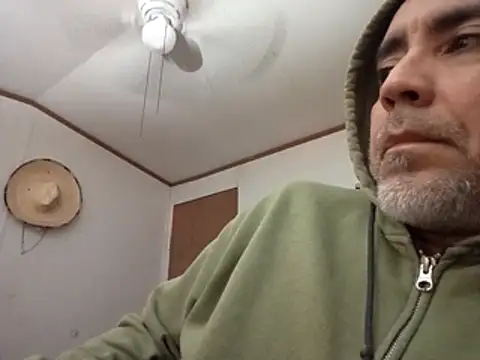 Snapshot of Xoc8_ chatting on 01/15/26, 10:13 Xoc8 online show from 01/15/26, 10:13