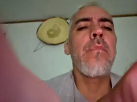 Snapshot of Xoc8_ chatting on 05/09/26, 04:50 Xoc8 online show from 05/09/26, 04:50