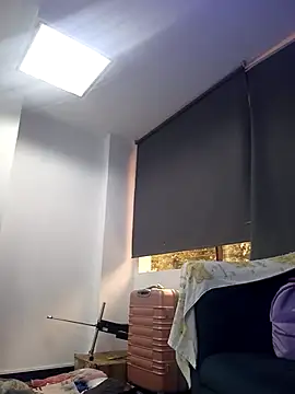 AnthonelaDuque online show from 12/02/25, 11:37